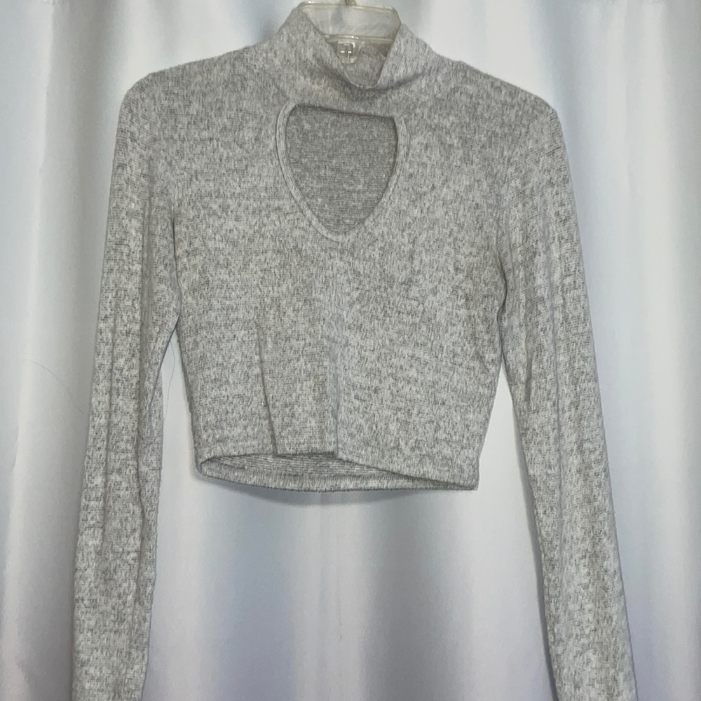 Turtleneck crop sweater